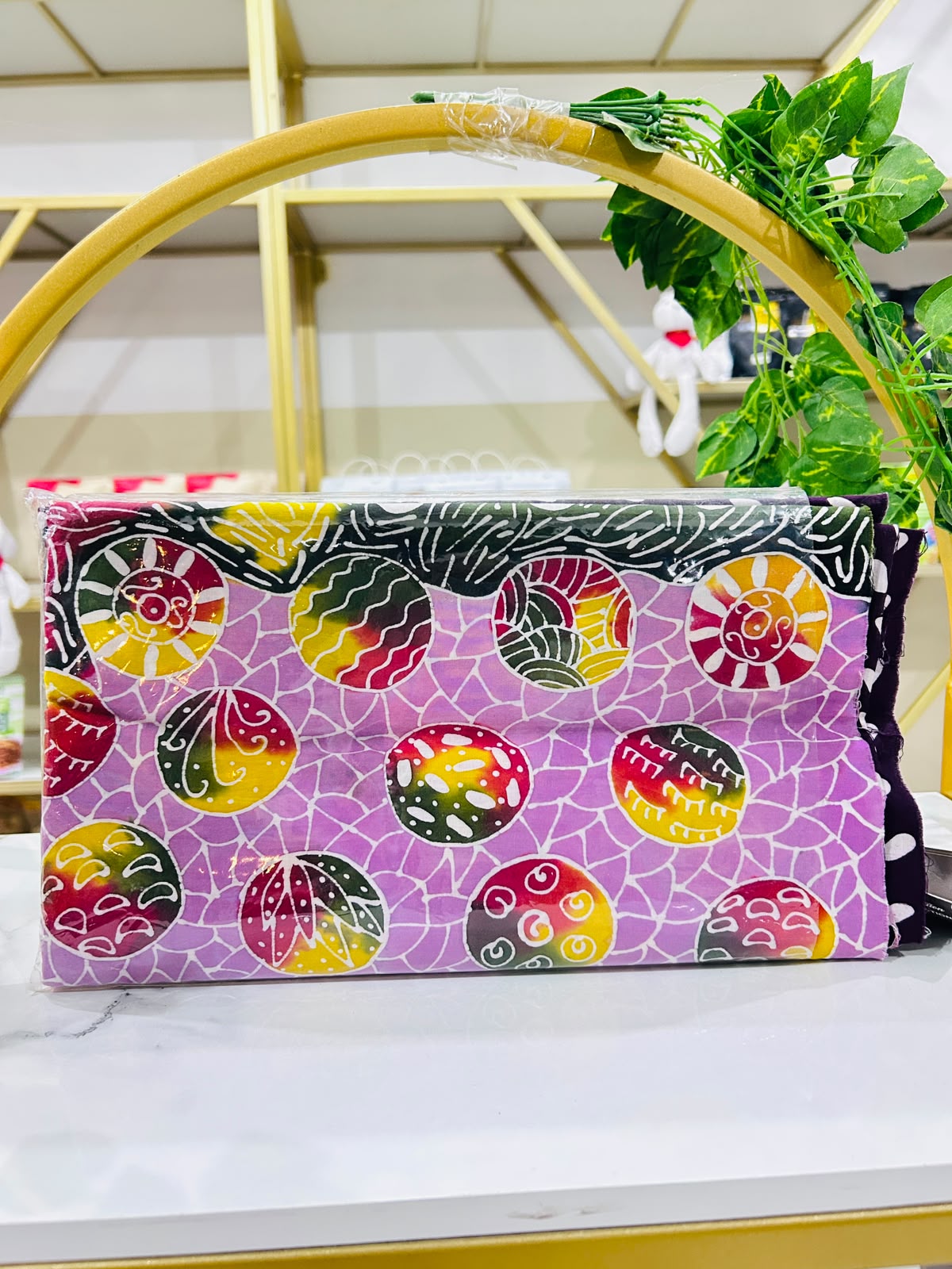 Batik Ungu Bola-Bola